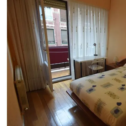 Image 2 - Iturribide kalea, 90, 48006 Bilbao, Spain - Room for rent