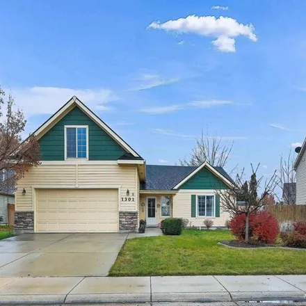 Buy this 3 bed house on 1229 Hawk Court in Nampa, ID 83651