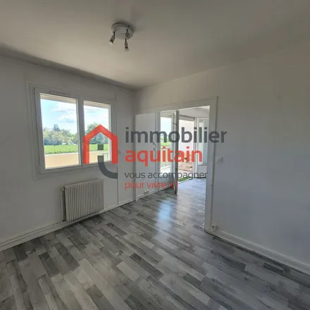 Rent this 3 bed apartment on 11 Rue Abel Boireau in 33500 Libourne, France