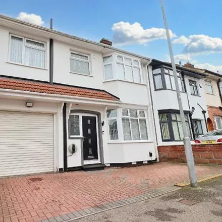 Buy this 8 bed house on St Mildreds Avenue in Luton, LU3 1QR