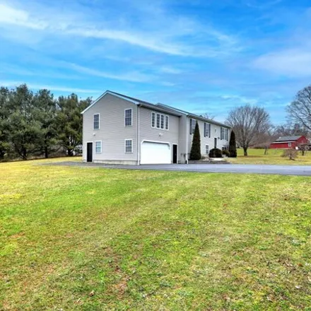 Image 4 - 1630 Middletown Avenue, Northford, North Branford, CT 06472, USA - House for sale