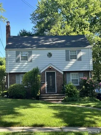Rent this 3 bed house on 153 Sunset Lane in Tenafly, NJ 07670