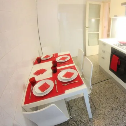 Image 4 - Sohos, Via Carlo Tenca, 20124 Milan MI, Italy - Room for rent