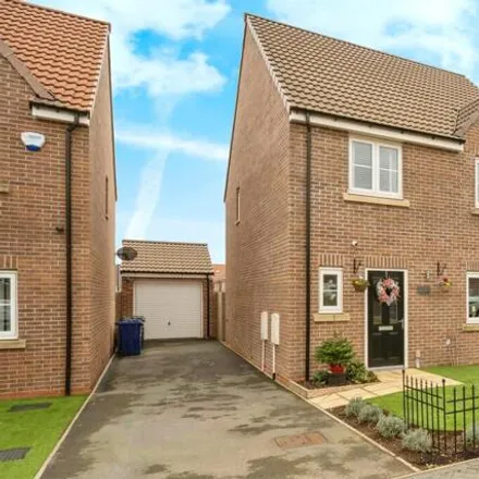 Buy this 4 bed house on Pippin Way in Hatfield, DN7 6EB