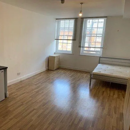 Rent this studio apartment on Champs Chicken & Pizza in Church Street, London