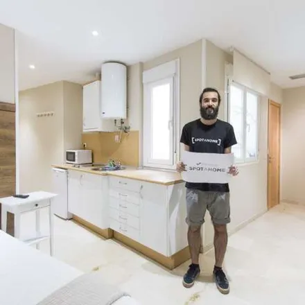Rent this 1 bed apartment on Madrid in Parroquia de San Ginés, Calle de Bordadores