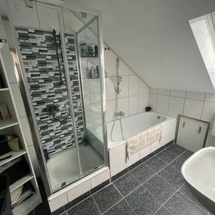 Rent this 3 bed apartment on Zeppelinstraße in 41065 Mönchengladbach, Germany