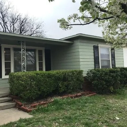 Rent this 3 bed house on 1925 Barrow Street in Abilene, TX 79605