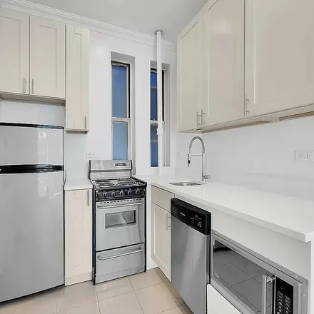 Image 3 - 214 Sullivan Street, New York, NY 10012, USA - Apartment for rent