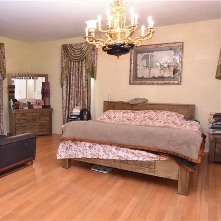 Image 7 - 1807 Avenue P, New York, NY 11230, USA - Townhouse for sale