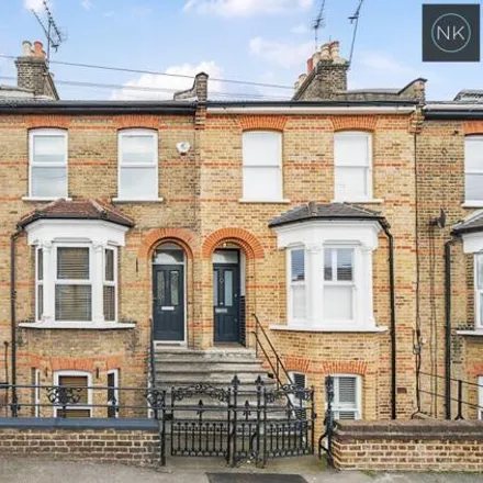 Buy this 4 bed townhouse on Gordon Road in London, E18 1DN
