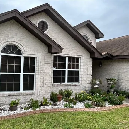Image 5 - 2058 Village Drive, Mission, TX 78572, USA - House for sale