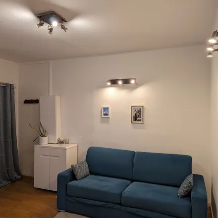 Rent this 2 bed apartment on 34 Avenue du Général Michel Bizot in 75012 Paris, France