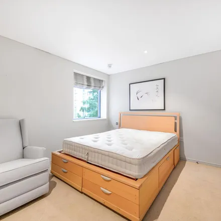 Rent this 2 bed apartment on Munkenbeck Building in 5 Hermitage Street, London