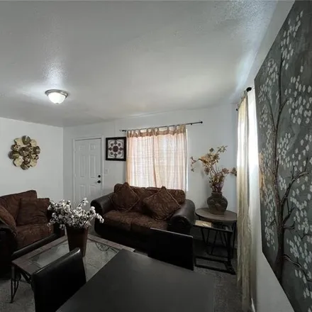 Image 6 - 2711 E 15th St, Pueblo, Colorado, 81001 - House for sale