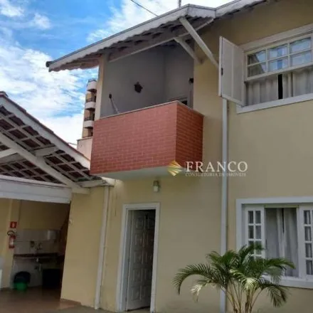 Buy this 2 bed house on Rua Luiz Lyria Lopes in Jardim Bela Vista, Caraguatatuba - SP