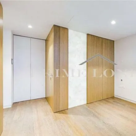 Image 5 - Two Southbank Place, 10 York Road, South Bank, London, SE1 7ND, United Kingdom - Loft for sale