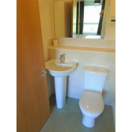 Image 2 - 1 Firpark Court, Glasgow, G31 2GD, United Kingdom - Apartment for rent