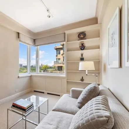 Image 5 - 2B East 69th Street, New York, NY 10065, USA - Apartment for sale