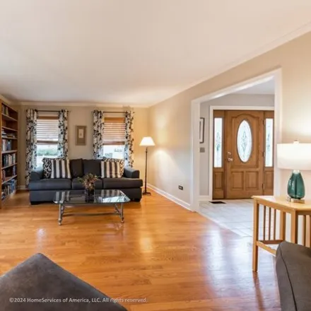 Image 4 - 180 West Adler Drive, Libertyville, IL 60048, USA - House for sale