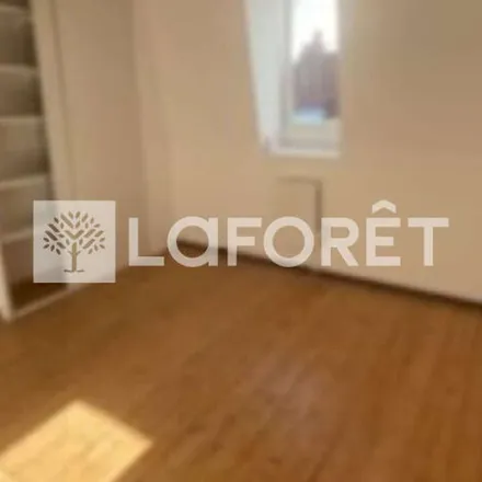 Rent this 3 bed apartment on 17 Boulevard Joseph Hentgès in 59113 Seclin, France