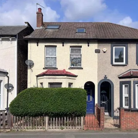 Buy this 5 bed duplex on Vicarage Road / Wandle Park Tram Stop in Waddon Road, London