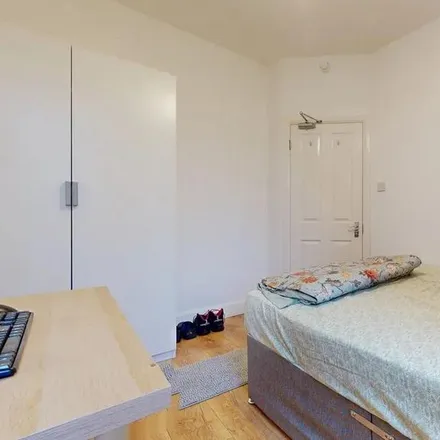 Image 2 - Clarendon Road, London, CR0 3SG, United Kingdom - Room for rent