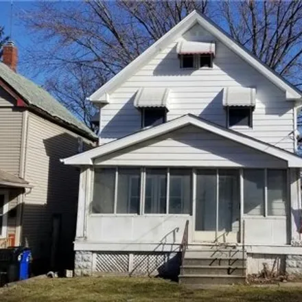 Buy this 3 bed house on 3065 West 105th Place in Cleveland, OH 44111