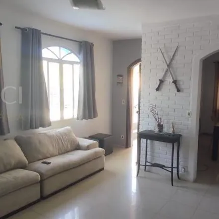 Buy this 3 bed house on Rua Piauí 76 in Centro, Vinhedo - SP