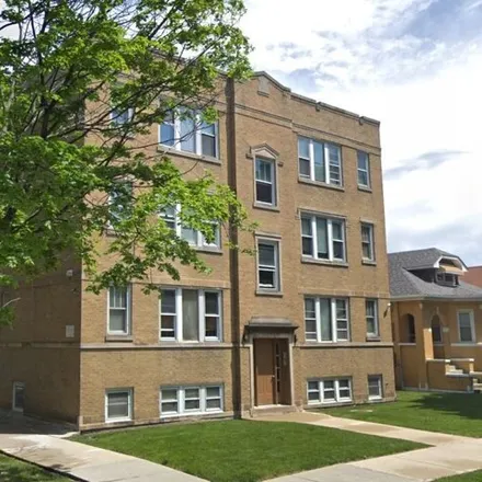 Rent this 1 bed apartment on Advance Auto Parts in 2936-2946 North Central Avenue, Chicago
