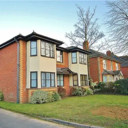 Rent this 1 bed room on 18 Claremont Avenue in Old Woking, GU22 7SG