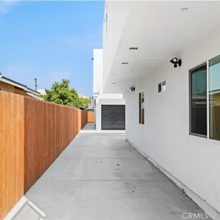 Image 4 - Herbert Avenue, East Los Angeles, CA 90023, USA - House for sale