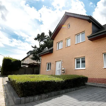 Rent this 3 bed house on 56626 Andernach