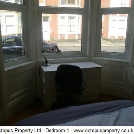 Image 6 - Shortridge Terrace, Newcastle upon Tyne, NE2 2JH, United Kingdom - Apartment for rent
