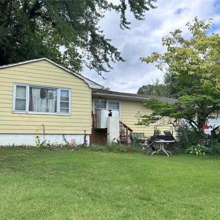Buy this 3 bed house on 2687 East Main Street in Belleville, IL 62221