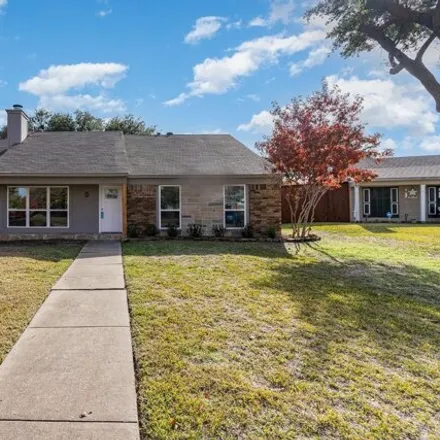 Image 2 - 2479 Meadow Lane, Garland, TX 75040, USA - House for sale