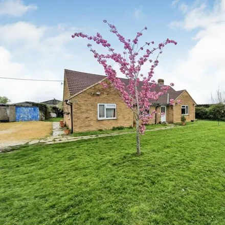 Buy this 3 bed house on unnamed road in Tewkesbury, GL20 7BG