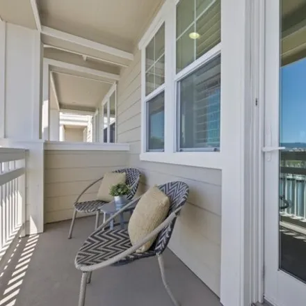 Image 4 - 652 Sea Anchor Dr Unit 2208, Redwood City, California, 94063 - House for sale