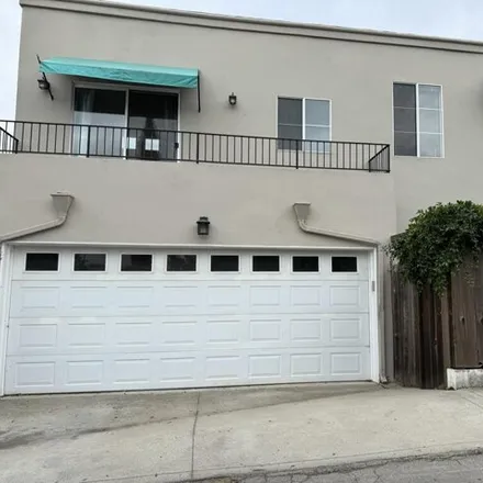 Rent this 3 bed townhouse on 2462 De la Vina Street in Santa Barbara, CA 93105