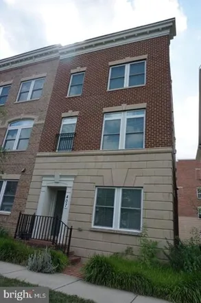 Rent this 3 bed house on 407 Parkview Ave in Gaithersburg, Maryland