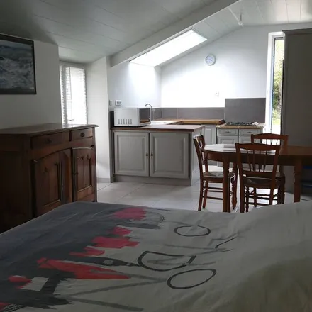 Rent this 2 bed house on 56500 La Chapelle-Neuve