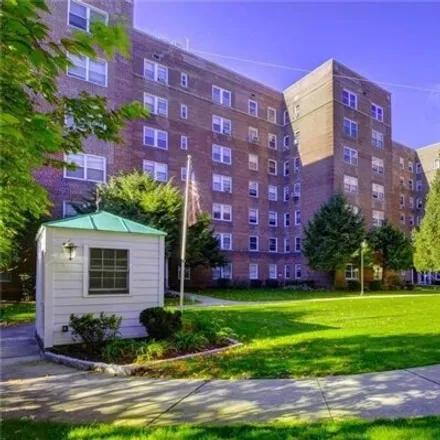 Rent this studio apartment on 90 Bryant Avenue in City of White Plains, NY 10605