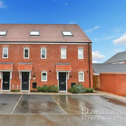 Buy this 3 bed house on unnamed road in East Staffordshire, DE13 9UF
