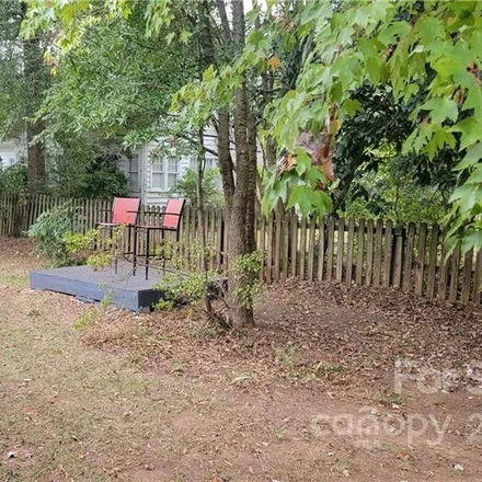 Image 7 - 4 Hillcrest Drive, York, SC 29745, USA - House for sale