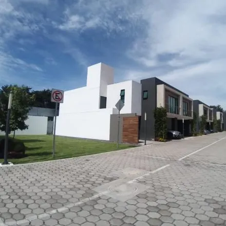 Image 2 - Marie Curie, Zona Industrial Toluca, 50075 San Lorenzo Tepaltitlan, MEX, Mexico - House for sale