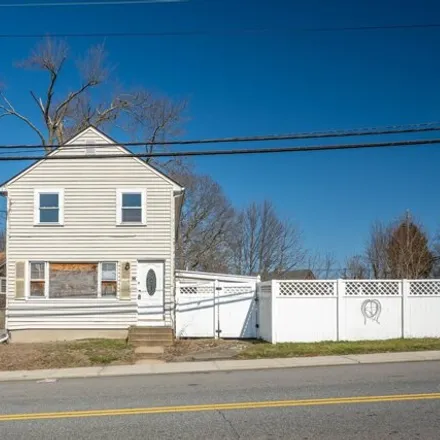 Buy this 3 bed house on 22 Benham Road in Groton, CT 06340
