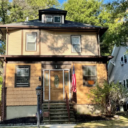 Buy this 4 bed house on 7 West Coulter Avenue in Collingswood, NJ 08108