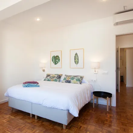 Rent this 2 bed apartment on Viena in Ronda de Sant Pere, 11