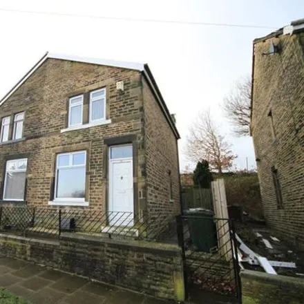 Rent this 2 bed duplex on Wharncliffe Drive in Bradford, BD2 3SX