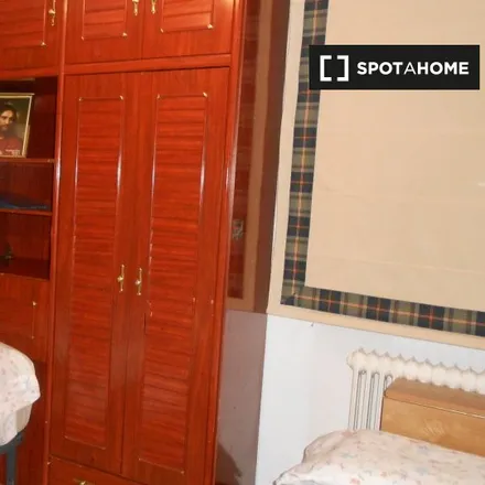 Image 2 - Madrid, Calle de Santiago de Compostela, 60, 28034 Madrid - Room for rent